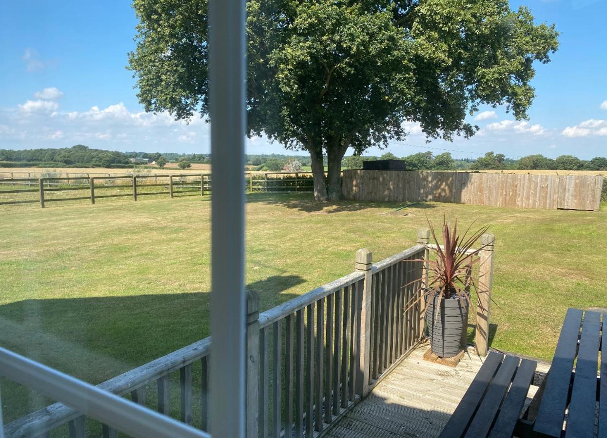 Вилла Near Woodbridge The Annexe Eyke Fantastic Views With Dog Secure Garden And Paddock Экстерьер фото